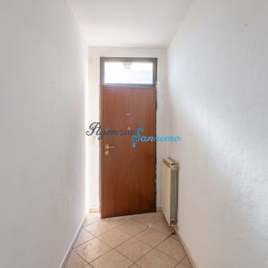10903